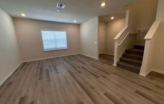 Stunning New Construction 3/2.5 Town Home in St. Cloud! Available Now!