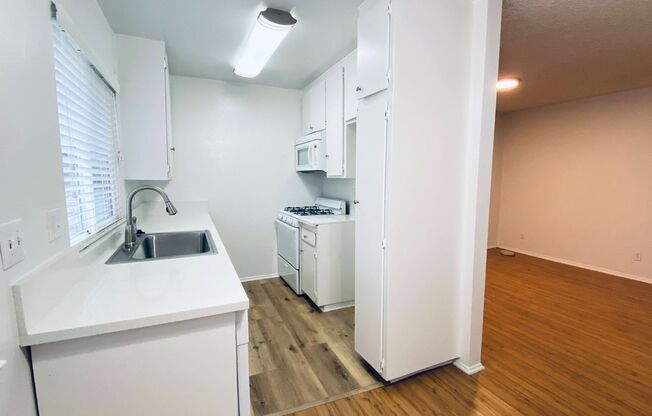 1 bed, 1 bath, $1,745, Unit 045#49