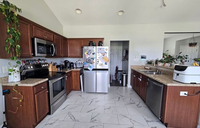 163 Sandstone ~ Club Pond Crossing