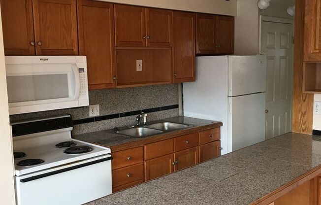1 bed, 1 bath, 550 sqft, $1,595, Unit 680-310