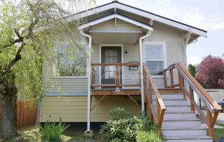 6711 4 AVE