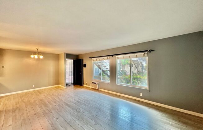 Newly remodeled 1B/1BA condo in La Mesa for lease!