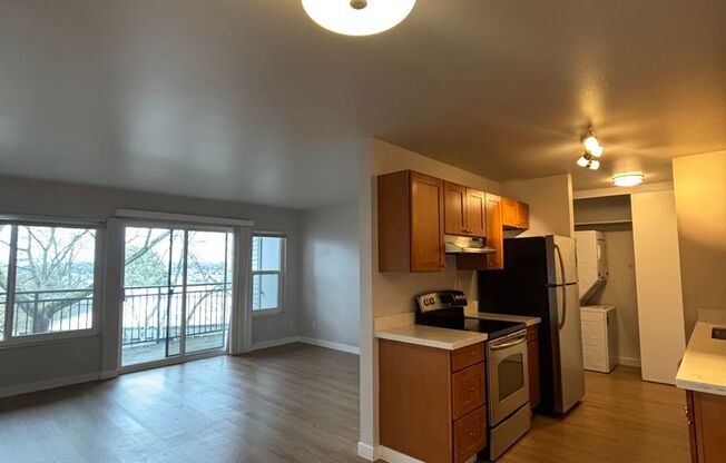 1 bed, 1 bath, 800 sqft, $2,045, Unit 3520 - 309
