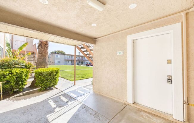 3 beds, 1.5 baths, 950 sqft, $1,970, Unit L-21