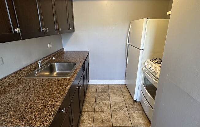 3810 25 AVE