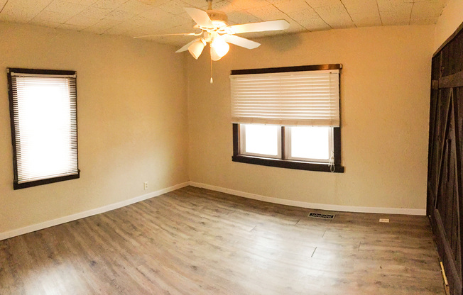 2 beds, 1 bath, $1,150