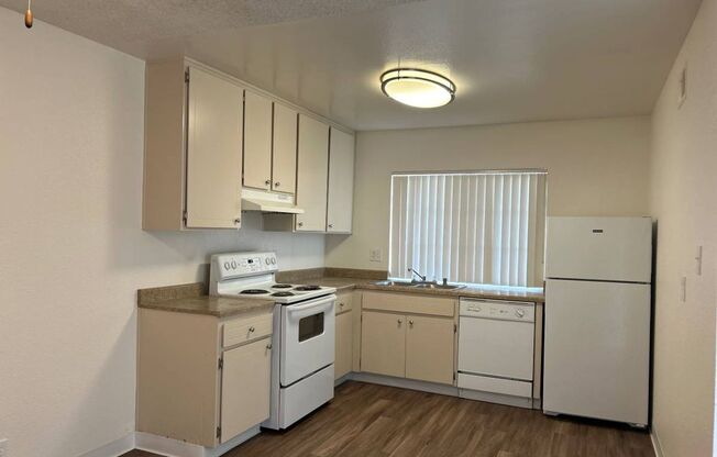 2 beds, 1 bath, 1,000 sqft, $1,650, Unit 18