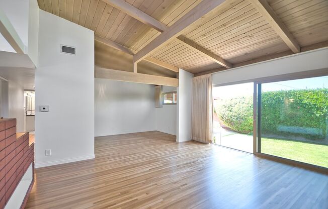 3 Bedroom 2 Bath Home For Lease