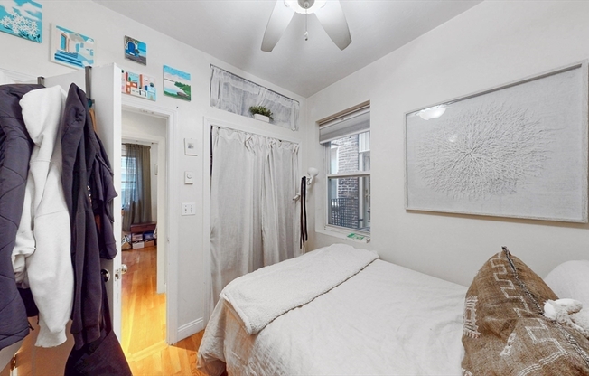3 beds, 2 baths, 850 sqft, $4,995, Unit 17