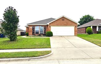3 Bedroom 2 Bath Gem In Crowley