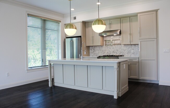 2 beds, 2 baths, 1,324 sqft, $2,995, Unit 306