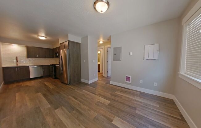 2 beds, 2 baths, $1,790, Unit 16