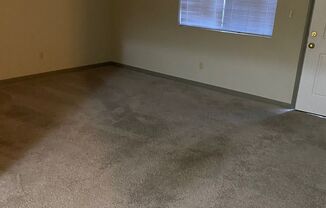 1 bed, 1 bath, 615 sqft, $800, Unit D2