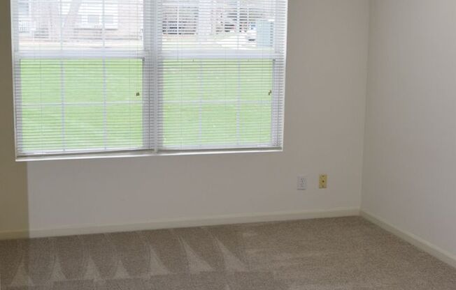 1 bed, 1 bath, 657 sqft, $1,225, Unit 408-106