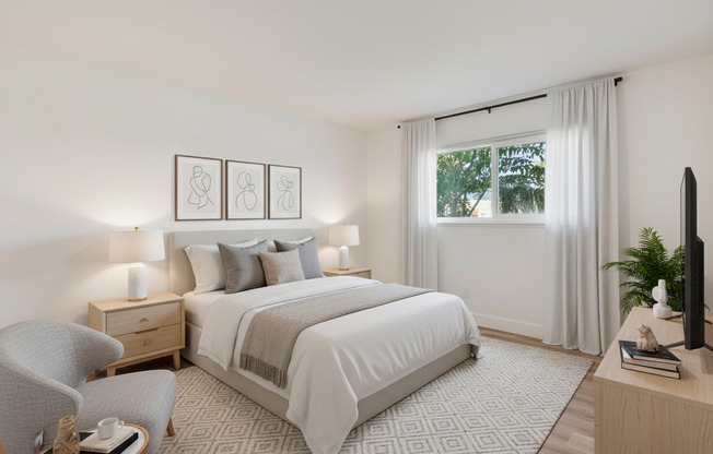 3 beds, 1 bath, 968 sqft, $1,825, Unit 56