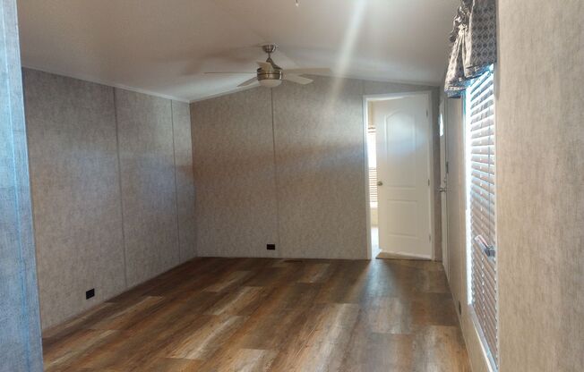2 beds, 1 bath, 624 sqft, $795, Unit 845