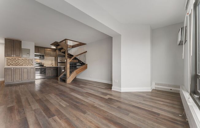 1 bed, 1.5 baths, 678 sqft, $2,400, Unit 4A