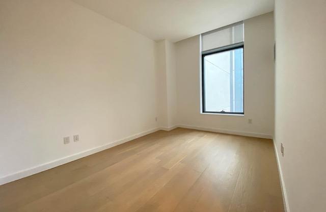 1 bed, 1 bath, 709 sqft, $4,500, Unit 614