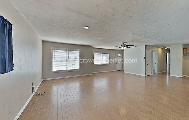 805 ARANSAS DR
