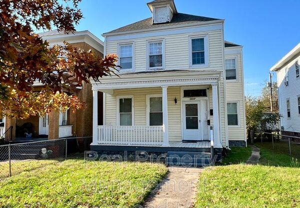 3208 CAROLINA AVE