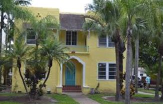 1852 Washington St Hollywood, FL 33020