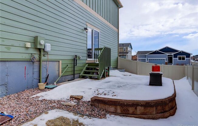 Beautiful 3 Bedroom 3 Bath Home Available for Rent!