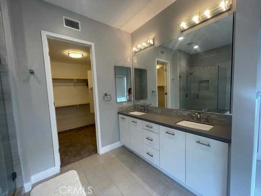 3 beds, 3 baths, 2,052 sqft, $9,000, Unit 3