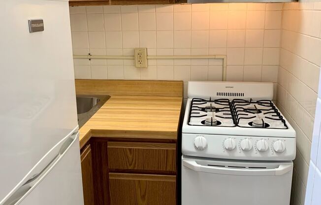 Studio, 1 bath, 300 sqft, $1,375, Unit 530-514