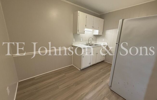 Cozy 1-Bedroom with Water Included