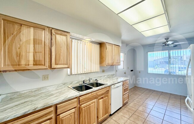 10829 W SARABANDE CIR
