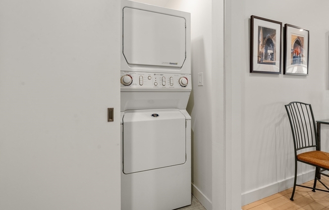 3 beds, 2 baths, 1,872 sqft, $9,250, Unit 608