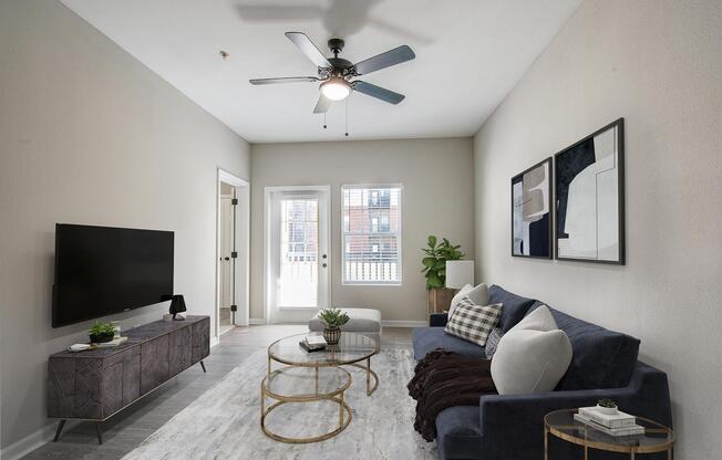 3 beds, 3 baths, 1,250 sqft, $1,870