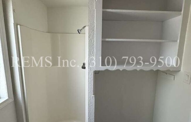 Studio, 1 bath, 342 sqft, $1,475