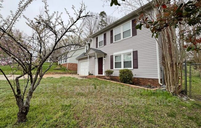7409 LOCKMONT DR