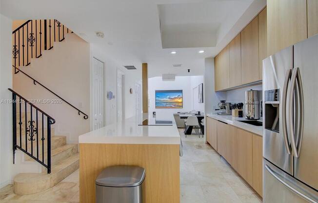 4867 PONCE DE LEON BLVD