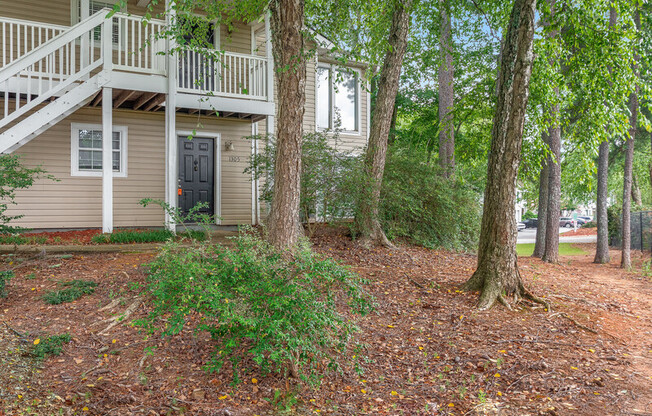 1305 AUGUSTA DR