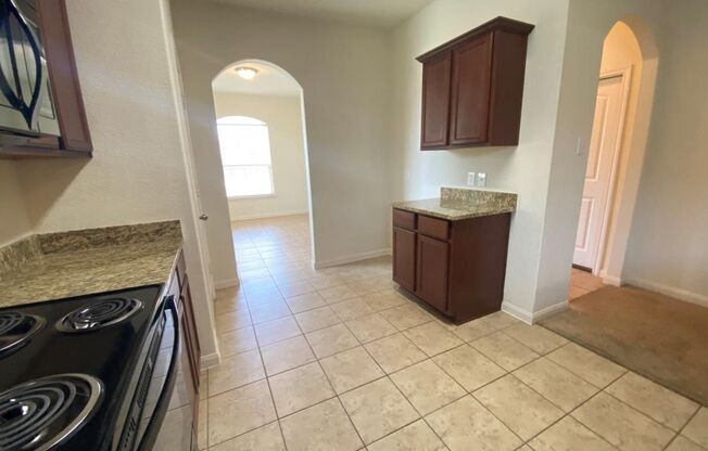 3 beds, 2 baths, $1,450