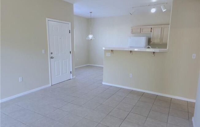 SUNRISE MANOR 1ST FLOOR UNIT IN GATED COMMUNITY!!