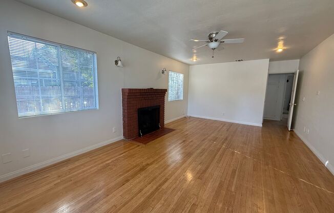 2 beds, 1 bath, $3,200