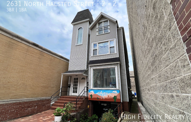 2631 N HALSTED ST