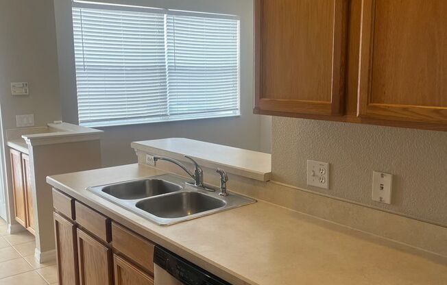 8409 Leeland Archer Blvd, Quaint 2/2.5 town home