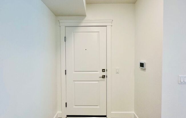 2 beds, 1 bath, 902 sqft, $2,750, Unit 410-315