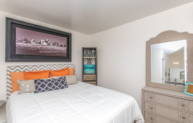 Studio, 1 bath, 450 sqft, $1,075, Unit G204