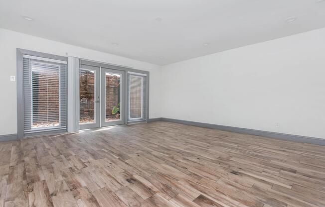 Home - The Dawson at Stratford Apartments - Houston, TX