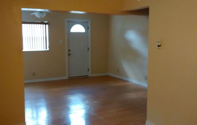 Three bedroom two bathroom in Auburndale