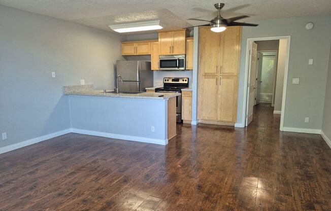 2 beds, 1 bath, 825 sqft, $2,835, Unit 0018