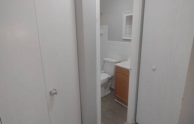 1 bed, 1 bath, 450 sqft, $865, Unit T102