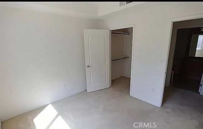 2 beds, 2 baths, 1,240 sqft, $3,750, Unit 450