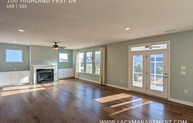 106 HIGHLAND FRST DR