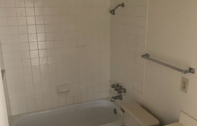2 Bedroom 1 Bath In Central Las Vegas
